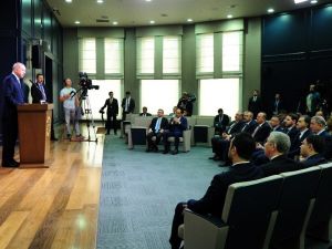 Cumhurbaşkanı Erdoğan: "Ruhani’den değil ama İran’dan bazı çatlak sesler çıkıyor."