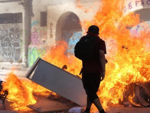 Protestolar Şili Devlet Başkanına geri adım attırdı