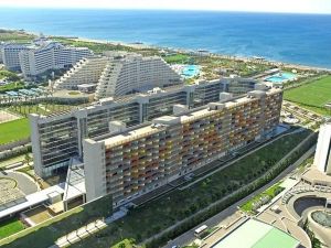 Kervansaray Lara Otele icra şoku