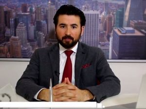 Op. Dr. Acar: "Şekerin göze verdiği zararları görmezden gelmeyin"