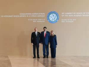 Dışişleri Bakanı Çavuşoğlu, Azerbaycan’da Bağlantısızlar Hareketi 18. Zirvesi’ne katıldı