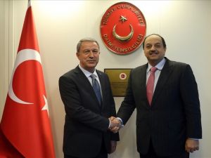 Bakan Akar, Katar Başbakan Yardımcısı Al Attiyah ile bir araya geldi