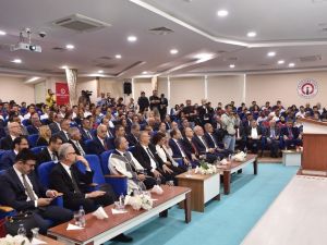 İskenderun Teknik Üniversitesi’nden, TOBB Başkanı Hisarcıklıoğlu’na fahri doktora