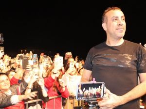 Samsunlular Haluk Levent ile coştu