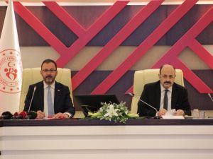 Gençlik ve Spor Bakanı Kasapoğlu’ndan üniversiteli gençlere müjde