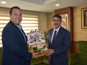 İki başkan ilçeleri için neler yapabileceklerini konuştu