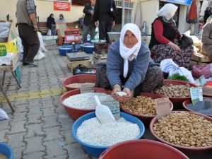 Göl fasulyesi tezgahlardaki yerini aldı
