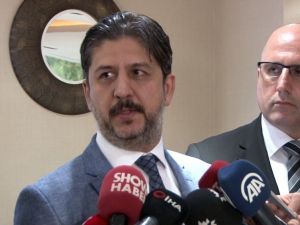 Prof. Dr. Alper Çelik: "Bizim hastanemizde hiçbir HIV pozitif hasta ameliyat edilmemiştir"