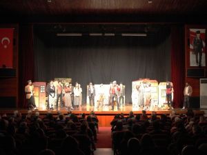 ’Keşanlı Ali Destanı’ Kartal’da sahnelendi