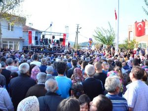 Torbalı’da zeytin festivaline binlerce kişi katıldı