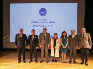 Kadir Has Üniversitesi akademik yılını bilim insanı Canan Dağdeviren ile açtı