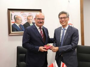 Singapur Büyükelçisi Jonathan Tow’dan ATO’ya ziyaret