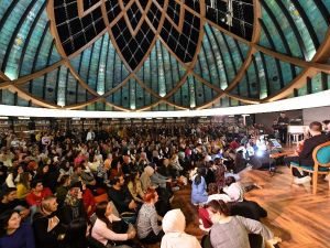 Ünlü şarkıcı Yusuf Güney: “Vatani görev bitmez arkadaşlar. Sadece askerlikte değil sivilde de vatani görev devam eder”