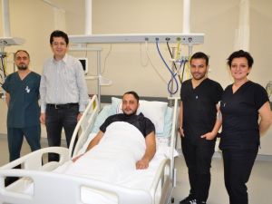 Kalbindeki delik ameliyatsız kapatıldı