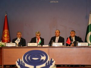 Bakan Çavuşoğlu EİT Dönem Başkanı seçildi
