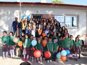 Öğretmen adayları, ilkokul öğrencilerini ziyaret etti