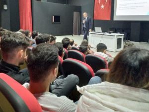 Domaniç Hayme Ana MYO’da sigortacılık konuşuldu