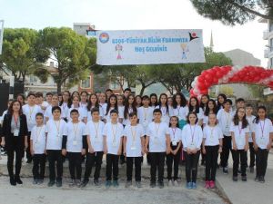 Öğrenciler bilim fuarı ile projelerini tanıttı