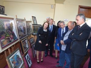 Cezaevinde üretilen el emeği ve göz nuru ürünler sergileniyor