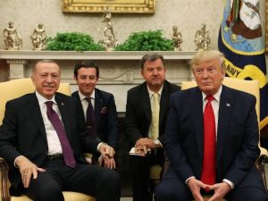 ABD Başkanı Donald Trump, “Dört milyon mülteci var Türkiye’de. Avrupa Birliği, daha fazla sorumluluk almalı” dedi.