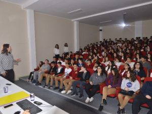 “Şiddet ortamında büyüyen çocuklar, duygusal bağlanmada sorun yaşar”