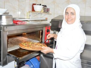 Çalıştığı fabrikayı bırakıp kendi işini kurdu