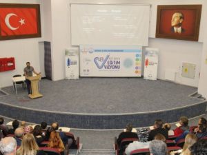 Kütahya’da okul ve kurum idarecilerine ‘okul/kurum liderliği’ eğitimi