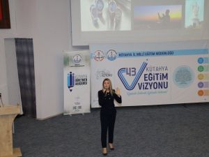 Kütahya’da okul ve kurum idarecilerine ‘Diksiyon ve Türkçenin Doğru Kullanımı’ eğitimi
