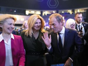 Donald Tusk, Avrupa Halk Partisi başkanlığına seçildi