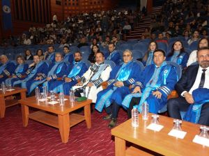 PAÜ’de 108 diş hekimi adayı beyaz önlüklerini giyindi