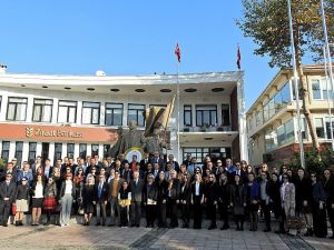 Öğretmenler Günü Çeşme’de coşkuyla kutlandı