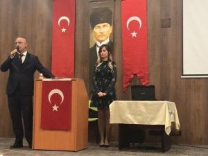 Emet’te şiir dinletisi