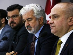 Manisa AK Parti’de Hızlı koltuğu devraldı