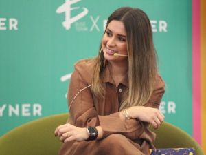 Boyner için çocuk giyim koleksiyonu hazırlayan Buse Terim Antalyalılarla buluştu