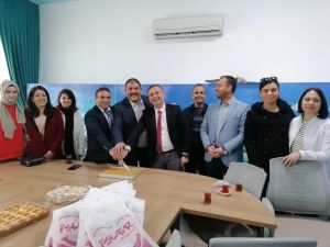 Öğretmenlere 190 tepsi baklava