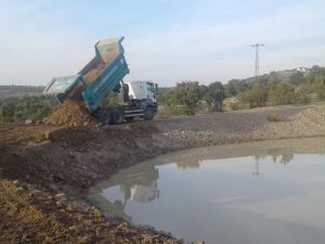 Su kaçıran gölet yenilendi