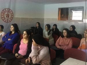 Şaphane’de ’’Kişisel gelişim’’ kursu açıldı