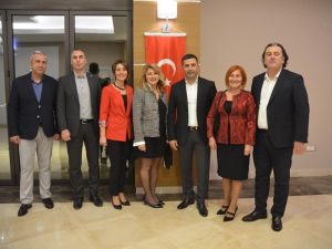 Başkan Ömer Günel’den öğretmenlere hediye