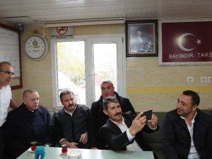 Cumhurbaşkanı Erdoğan, taksi durağında çay içti