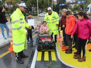 Mobil Trafik Eğitim Tırı, Muğla’da ziyarete açıldı