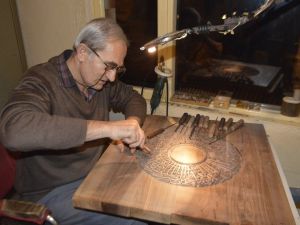 Dededen toruna ahşap hat sanatı