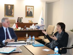 New England Yükseköğretim Komisyonu Başkanı Prof. Dr. Brittingham, YÖKAK’ı ziyaret etti