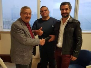 Düştü felç oldu, 19 yıl sonra Kuşadası’nda yürüdü