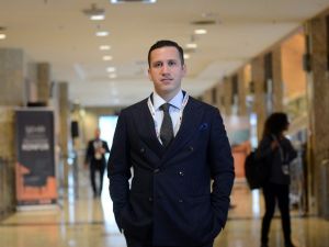 Taciroğlu: "Soğuk zincir araç grubumuzla gittiğimiz evlere servis yapmayı deniyoruz"