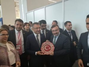 Emetli kadınlar Ankara’da çini sanatını tanıtıyor