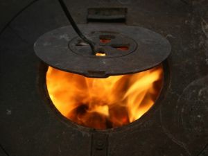 Denizli’de odun, kömür satışları artmaya başladı