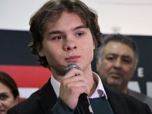 “Naim Süleymanoğlu” filmi oyuncuları Eskişehir’de sinemaseverlerle buluştu