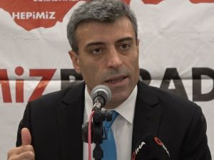 Öztürk Yılmaz: “6’lı masa, masalcı bir masadır”