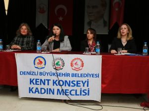 Denizli Kadın Meclisi gençlere başarının sırrını anlattı