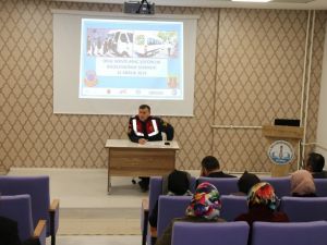 Kütahya’da öğrenci servis şoförlerine ve rehber personele eğitim